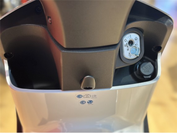 HONDA EM1 e, 0005695
