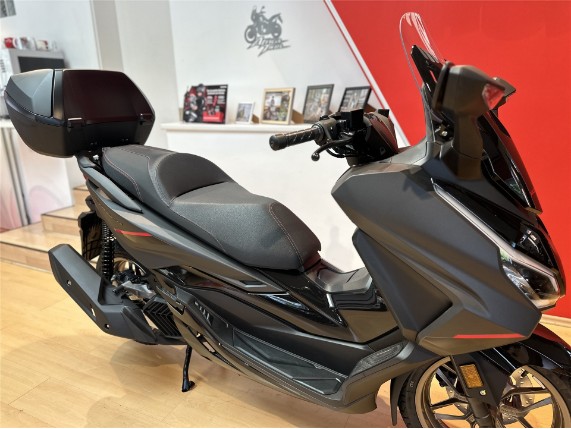 HONDA FORZA 125  Special Edition, 0005718