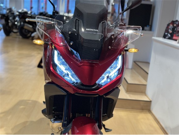 HONDA NT1100, 0005608