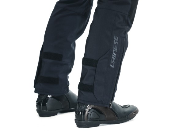 MF0DXN_DAINESE22M.000051F_SN006531_CLOSEUP18-1920x0_5NDBPQ