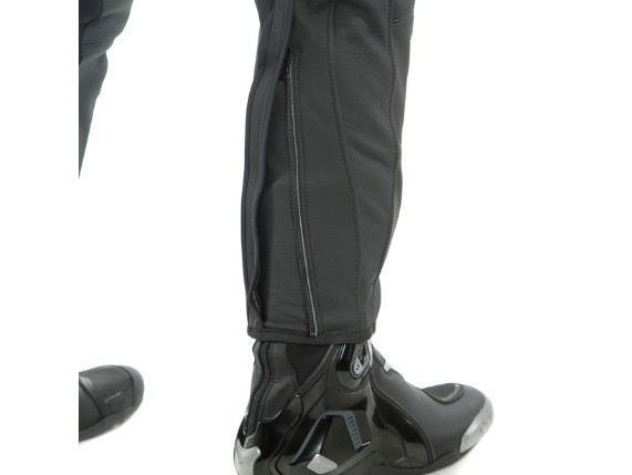 pony-3-leather-pants (8)