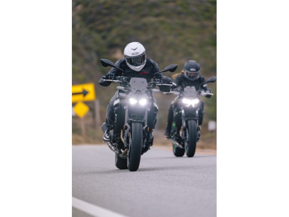 12382909, HELM HJC RPHA 72 PEARL WHITE