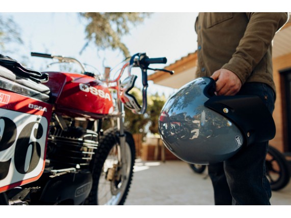 13 11 100 5, HELM SHOEI J