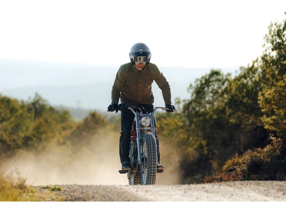 13 11 100 5, HELM SHOEI J