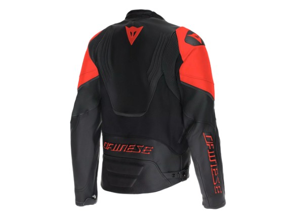 15300031-P75-52, JACKE DAINE