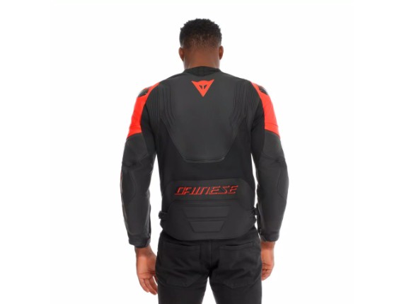 15300031-P75-52, JACKE DAINE