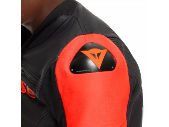 15300031-P75-52, JACKE DAINE