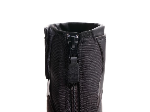 17900084-001-43, STIEFEL DAINE