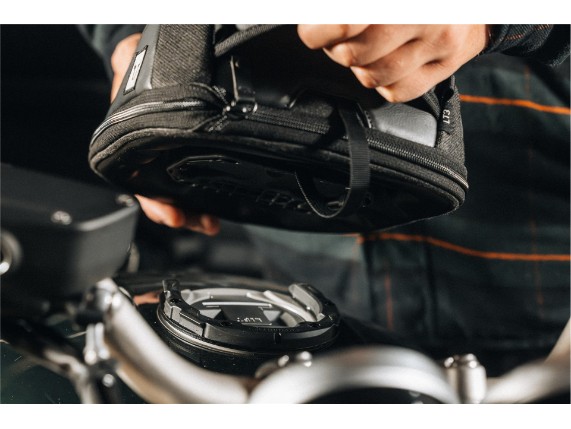 BC.TRS.00.411.20000, TANKRUCKSACK SW-MO