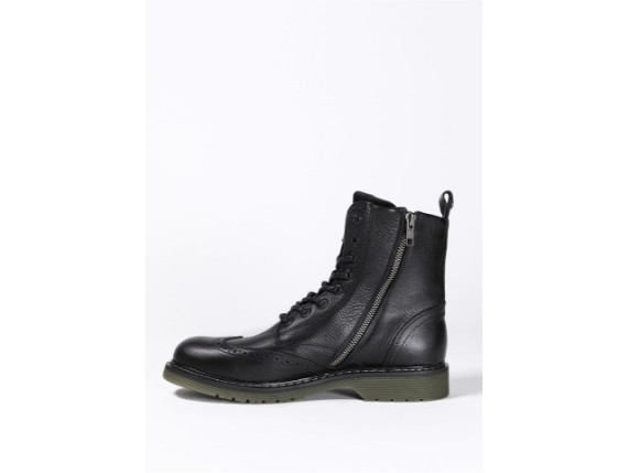 JDB1082-39, STIEFEL JOHN DOE SIXTY LADY BUDAPEST