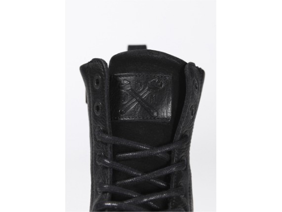 JDB1082-39, STIEFEL JOHN DOE SIXTY LADY BUDAPEST