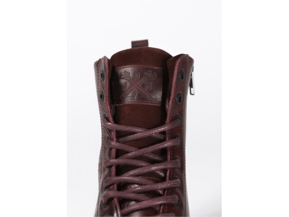 JDB1083-39, STIEFEL JOHN DOE SIXTY LADY