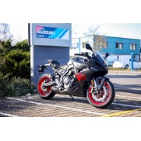 GSX-8 R