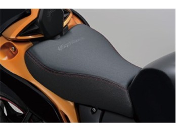 Sitzbank mit roten Nähten GSX 1300 R Hayabusa
