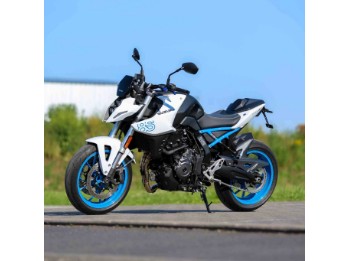 GSX-8 S