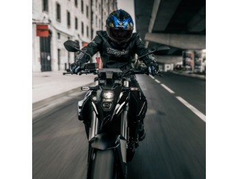 GSX-8S