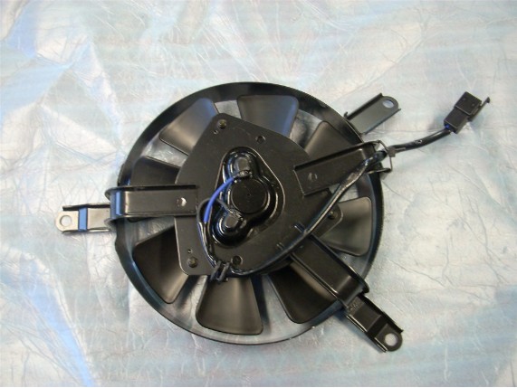 17800-33E00-000, LÜFTERGEBLÄSE KÜHLER GSX-R600