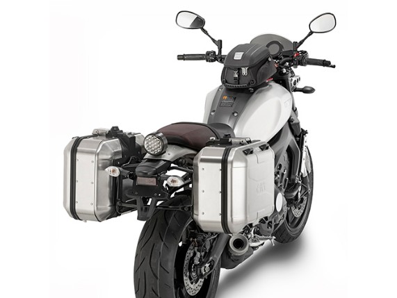 DLM30A_XSR900