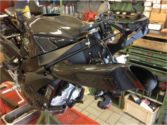 SEBI-GSX-R600L1 SS026038, Luftrohr Airbox GSX-R600/750 `11>*