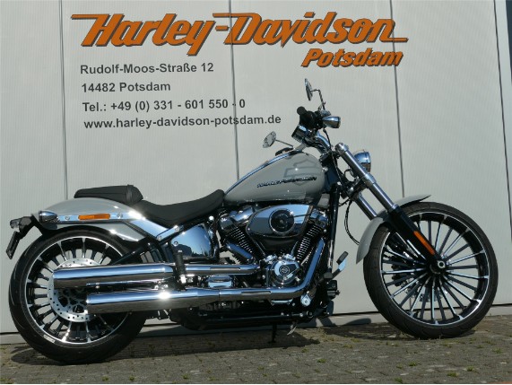 HARLEY DAVIDSON BREAKOUT 117, 0009497