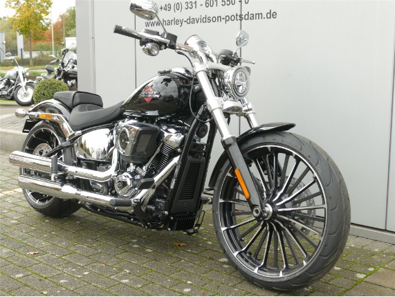 HARLEY DAVIDSON BREAKOUT 117, 0009611