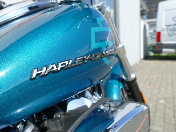 HARLEY DAVIDSON BREAKOUT 117, 0009747