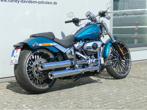 HARLEY DAVIDSON BREAKOUT 117, 0009747