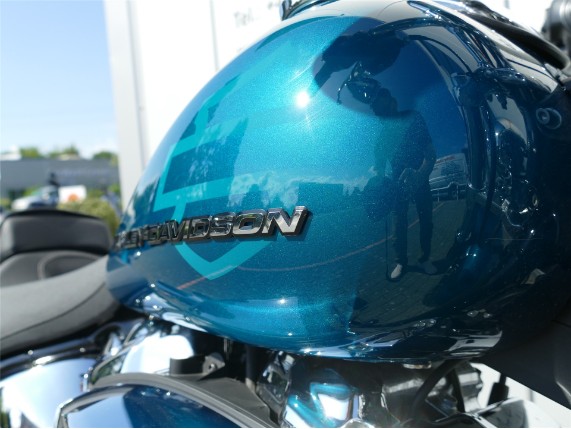 HARLEY DAVIDSON BREAKOUT 117, 0009747