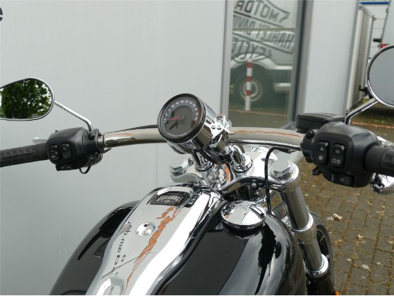 HARLEY DAVIDSON BREAKOUT 117, 0009793