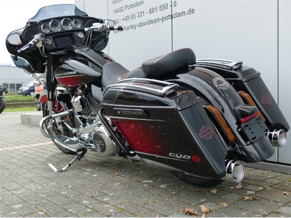Harley-Davidson CVO STREET GLIDE, 0008773