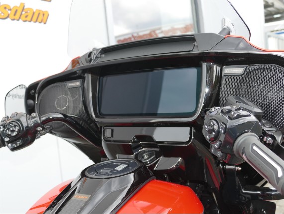 HARLEY-DAVIDSON CVO STREET GLIDE 3 LIMITED, 0010018