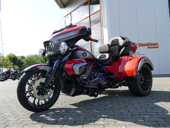 HARLEY-DAVIDSON CVO STREET GLIDE 3 LIMITED, 0010018