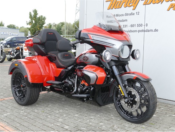 HARLEY-DAVIDSON CVO STREET GLIDE 3 LIMITED, 0010018