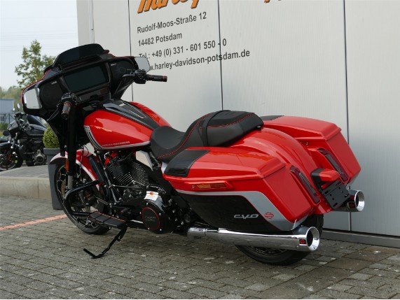 HARLEY-DAVIDSON CVO STREET GLIDE, 5HD1PX645RB958272