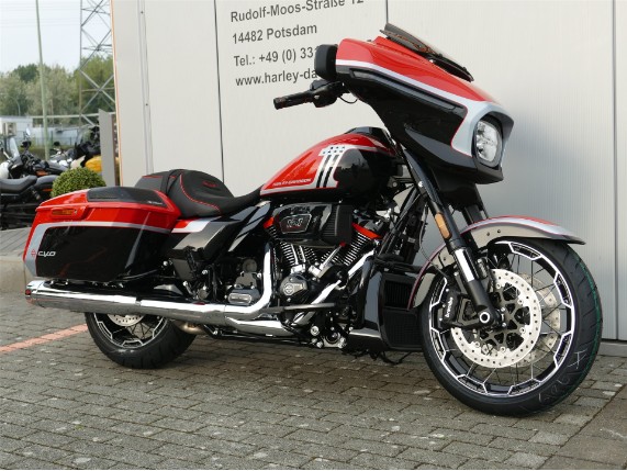 HARLEY-DAVIDSON CVO STREET GLIDE, 5HD1PX645RB958272
