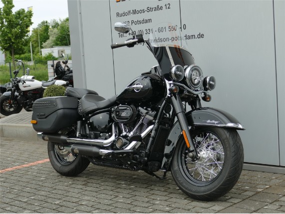 HARLEY DAVIDSON HERITAGE CLASSIC 114, 0006079
