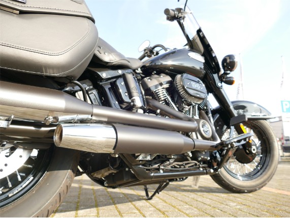 HARLEY-DAVIDSON HERITAGE CLASSIC 114, 0009334