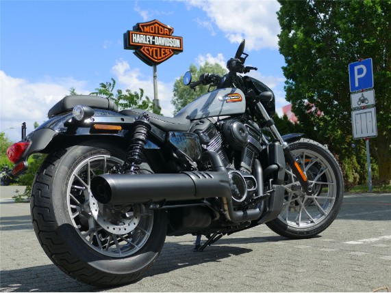 HARLEY DAVIDSON NIGHTSTER SPECIAL, 0009857