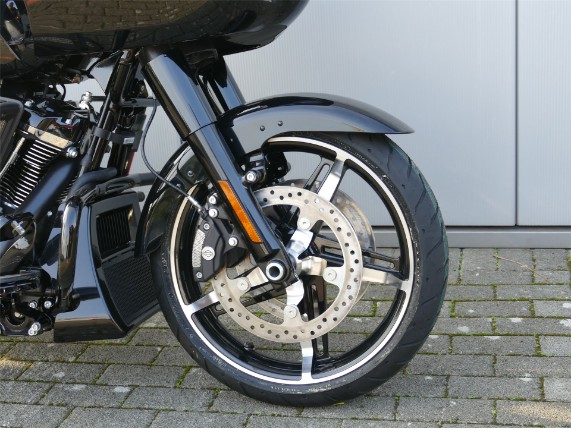 HARLEY-DAVIDSON ROAD GLIDE, 0009439