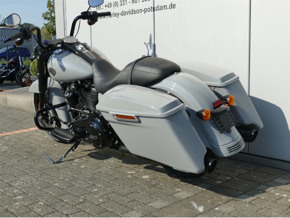 HARLEY-DAVIDSON ROAD KING SPECIAL, 0009933