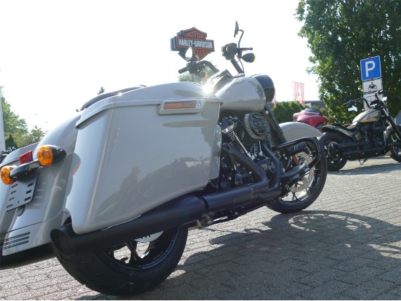 HARLEY-DAVIDSON ROAD KING SPECIAL, 0009933