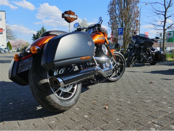 HARLEY DAVIDSON SPORT GLIDE, 0007104