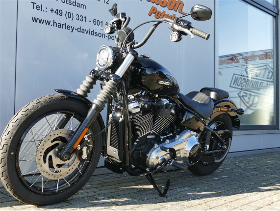 HARLEY DAVIDSON STREET BOB, 0009393