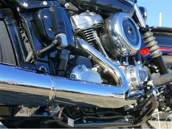 HARLEY DAVIDSON STREET BOB, 0009430