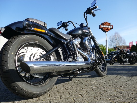 HARLEY DAVIDSON STREET BOB, 0009430