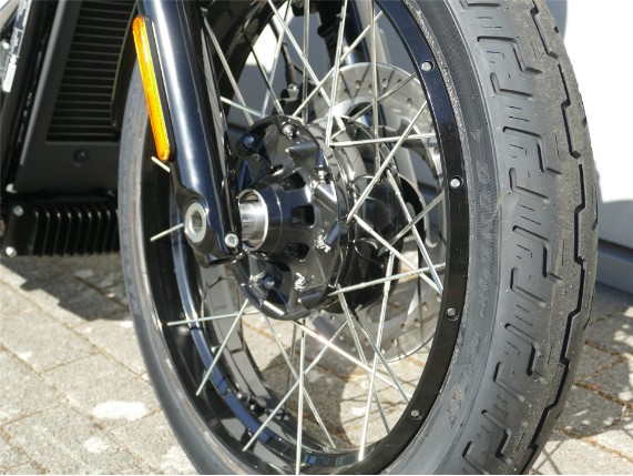 HARLEY DAVIDSON STREET BOB, 0009893