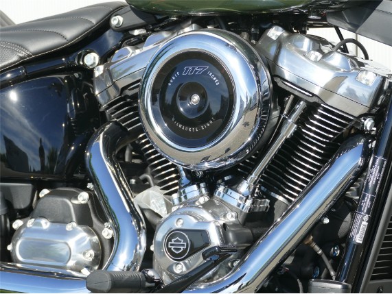 HARLEY DAVIDSON STREET BOB, 0009893