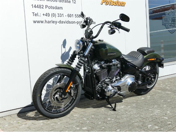 HARLEY DAVIDSON STREET BOB, 0009893