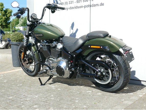 HARLEY DAVIDSON STREET BOB, 0009893