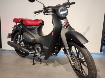 Super Cub 125 "WIE NEU"